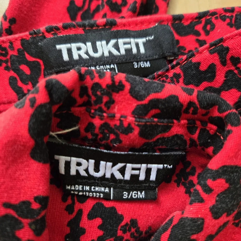 Trukfit red and black animal print 2-piece vest and pants set